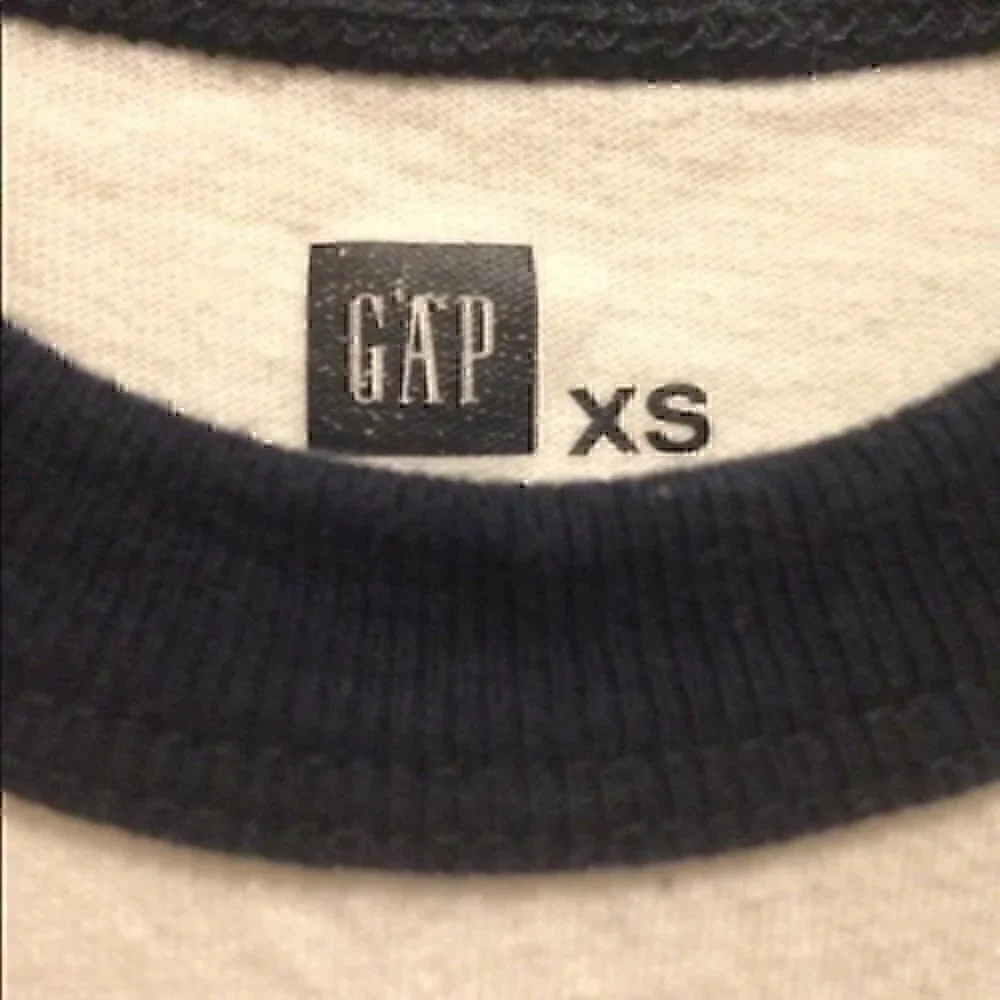 Boys Gap tshirt xs